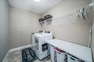 182 Honey Locust Ln, Commercial Point, OH 43116 - Photo 24