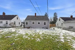 796 E Kenworth Rd, Columbus, OH 43224 - Photo 16