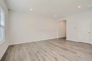 6371 Marinelli Dr N, Columbus, OH 43228 - Photo 6