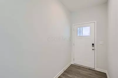 6371 Marinelli Drive N, Columbus, OH 43228 - Photo 4