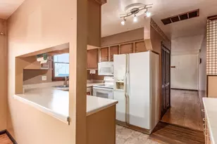 4864 Harrisburg Pike, Grove City, OH 43123 - Photo 14