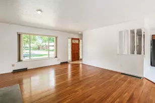 5166 Southern Grove Dr, Grove City, OH 43123 - Photo 8