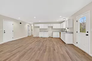 358 Elm St, New Straitsville, OH 43766 - Photo 16