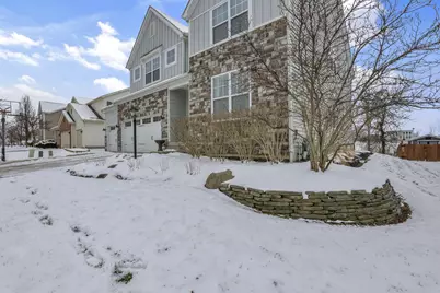 566 Preston Trails Drive, Pickerington, OH 43147 - Photo 8