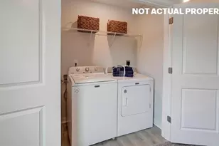 6312 Marinelli Dr N, Columbus, OH 43228 - Photo 32