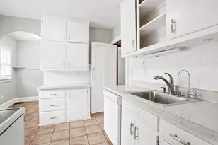 126 Erie Rd, Columbus, OH 43214 - Photo 24