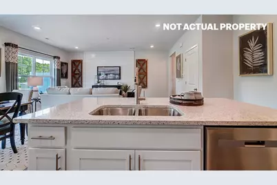 6310 Marinelli Drive North, Columbus, OH 43228 - Photo 12