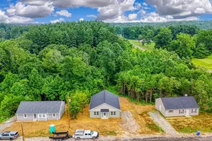 353 Elm St, New Straitsville, OH 43766 - Photo 4