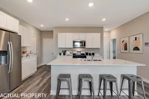 5972 Ebony Oak Dr, Canal Winchester, OH 43110 - Photo 2