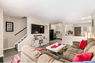 6142 Laurelwood Court, Columbus, OH 43229 - Photo 2