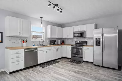 1595 Morrison Farms Drive, Blacklick, OH 43004 - Photo 2