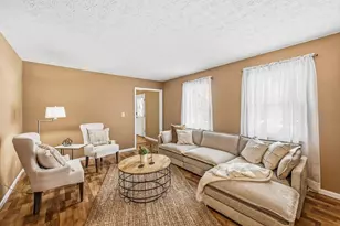 65 Yorkshire Rd, Delaware, OH 43015 - Photo 2