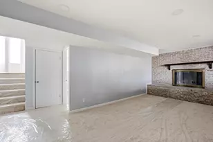 258 Rocky Fork Dr S, Columbus, OH 43230 - Photo 4