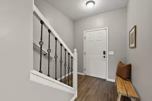 7250 Upper Albany Dr, New Albany, OH 43054 - Photo 2