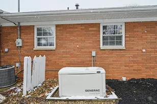 1050 Lake View Dr, Zanesville, OH 43701 - Photo 42