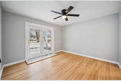 1050 Lake View Drive, Zanesville, OH 43701 - Photo 18