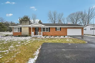 1050 Lake View Dr, Zanesville, OH 43701 - Photo 2
