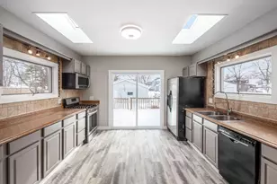 269 W 8th St, Marysville, OH 43040 - Photo 10