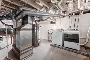 194 N Kellner Rd, Columbus, OH 43209 - Photo 24