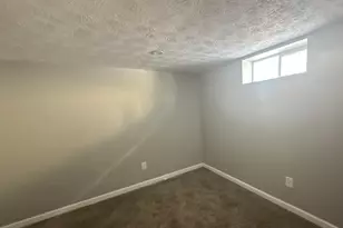 1166 Minnesota Ave, Columbus, OH 43211 - Photo 12