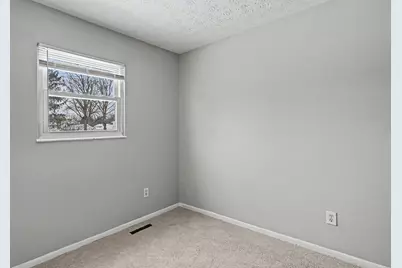 2900 Gentry Lane, Columbus, OH 43232 - Photo 8