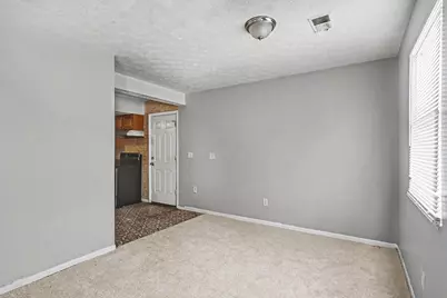 2900 Gentry Lane, Columbus, OH 43232 - Photo 2