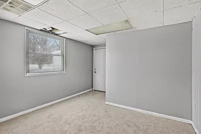 2900 Gentry Lane, Columbus, OH 43232 - Photo 10