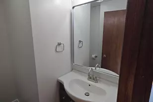 658 Linwood Ave, Columbus, OH 43205 - Photo 10