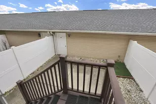 243 Oxford Oak Dr, Blacklick, OH 43004 - Photo 28