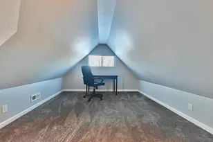 1340 E Oak St, Columbus, OH 43205 - Photo 22