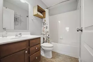 5888 Winebrook Dr, Westerville, OH 43081 - Photo 32