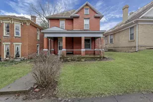 342 E Chestnut St, Lancaster, OH 43130 - Photo 1