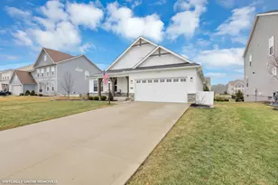 748 Wharncliff Loop, Pickerington, OH 43147 - Photo 2
