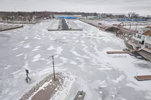 2820 N Noreaster Cove Dr, Port Clinton, OH 43452 - Photo 98