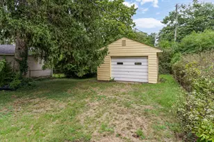 62 E Stanton Ave, Columbus, OH 43214 - Photo 20