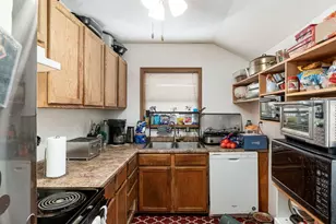 1735 Dyer Rd, Grove City, OH 43123 - Photo 8