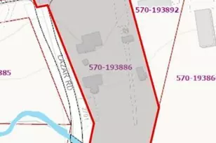 1735 Dyer Rd, Grove City, OH 43123 - Photo 8