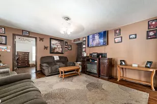 1735 Dyer Rd, Grove City, OH 43123 - Photo 18