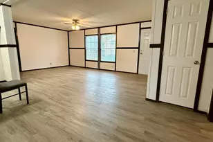 8 Allen Ave, New Holland, OH 43145 - Photo 2