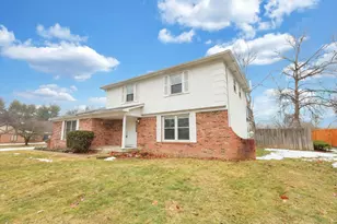 787 Persimmon Pl, Columbus, OH 43213 - Photo 4