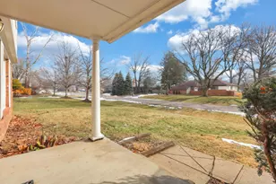 787 Persimmon Pl, Columbus, OH 43213 - Photo 6