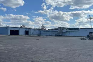 5695 Eco Pkwy, Frazeysburg, OH 43822 - Photo 1