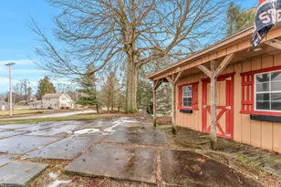 147 N Clayton St, Centerburg, OH 43011 - Photo 30