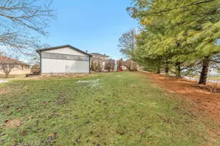 147 N Clayton St, Centerburg, OH 43011 - Photo 36