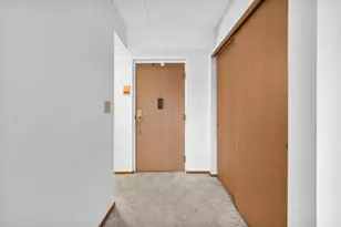 3967 Karl Rd, Columbus, OH 43224 - Photo 4