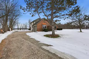 12819 Sugar Mill Ln, Plain City, OH 43064 - Photo 4