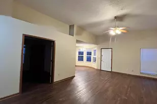 7181 Candlestone Dr, Reynoldsburg, OH 43068 - Photo 2