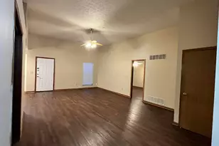 7181 Candlestone Dr, Reynoldsburg, OH 43068 - Photo 8