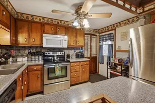 251 E 1st St, London, OH 43140 - Photo 12