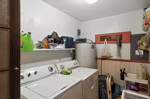 251 E 1st St, London, OH 43140 - Photo 24